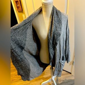 *NEW WITH TAGS* Women’s Cardigan - M/L Banana Republic - Grey